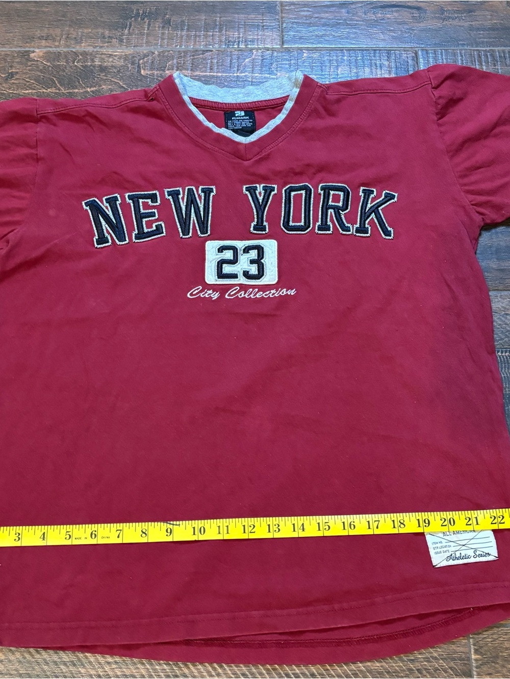 mark. Red 'NEW YORK 23' V‑Neck Tee